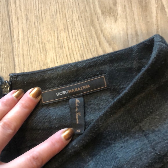 BCBG Grey Black Plaid Pencil Skirt Knee Length - Picture 3 of 3